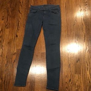 MOTHER The Looker pants in Blue Bayou color